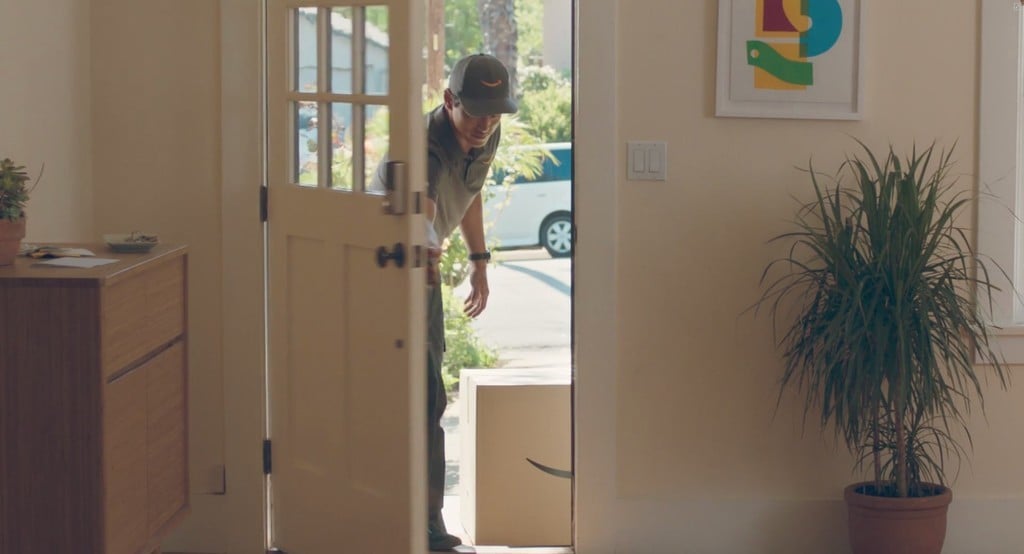 Amazon Key Lets Couriers Deliver Your Prime Packages Inside Your Door