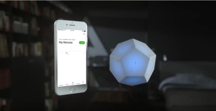 The Nanoleaf Remote has 12 different buttons.
